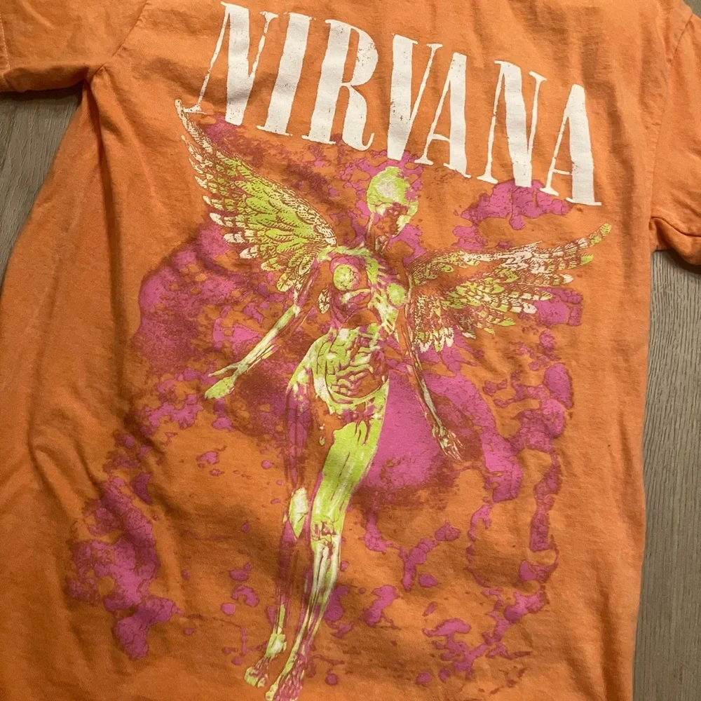Nirvana Orange Graphic shirt - Picture 2 of 2